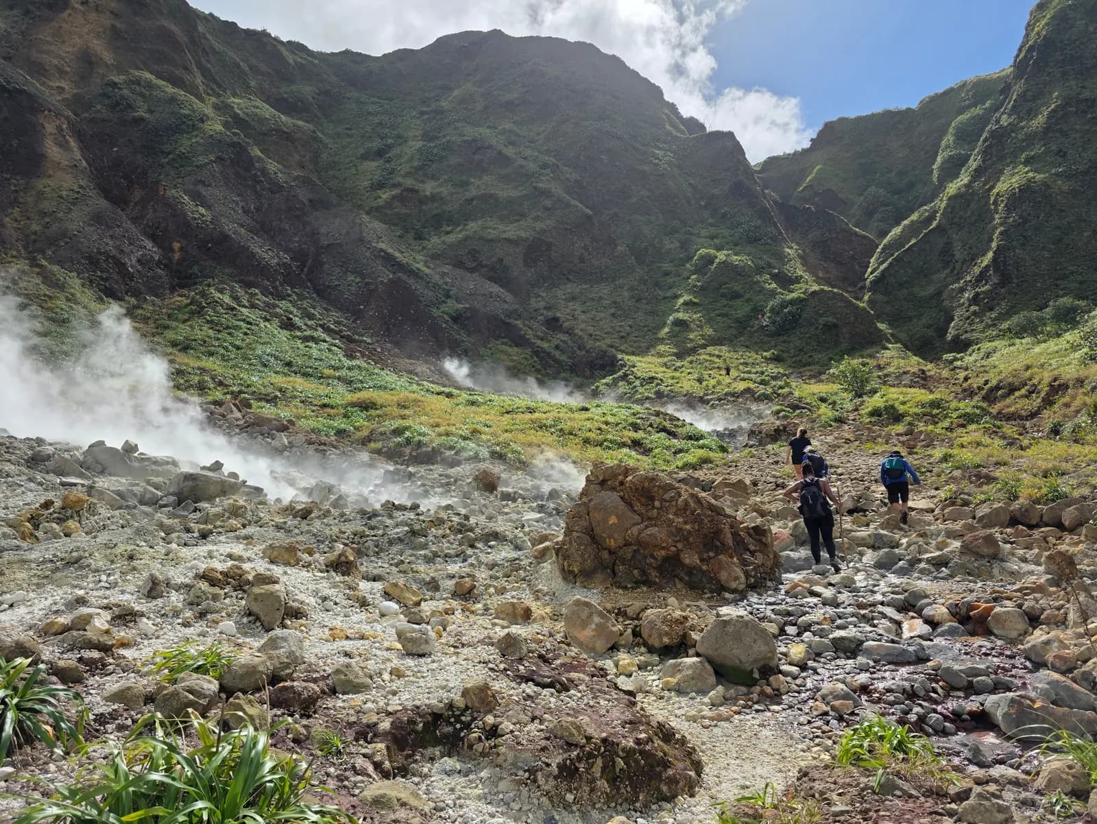 Boiling Lake Hike With Expert Guide photo 5