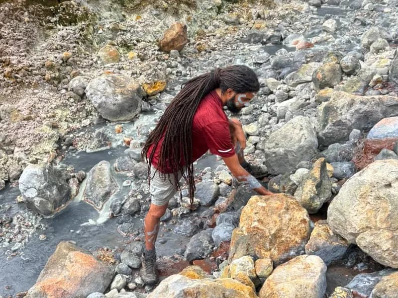 Boiling Lake Hike With Expert Guide photo 7