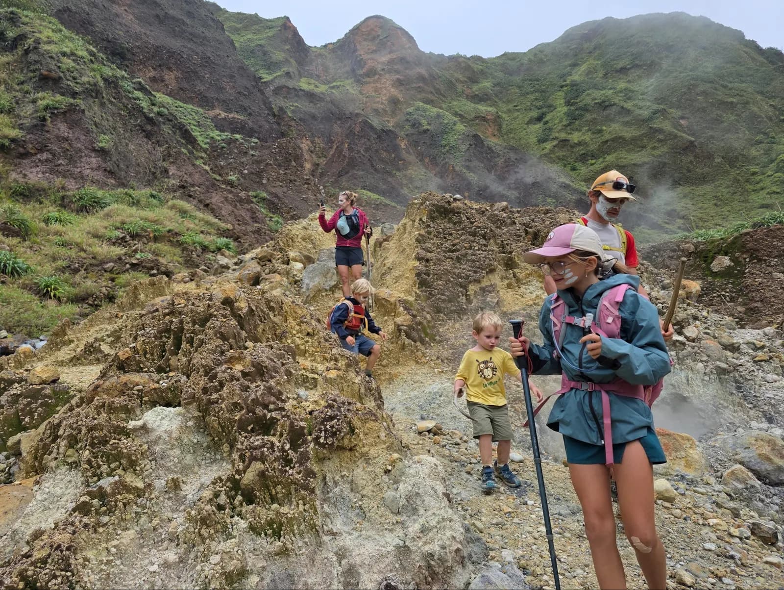Boiling Lake Hike With Expert Guide photo 8